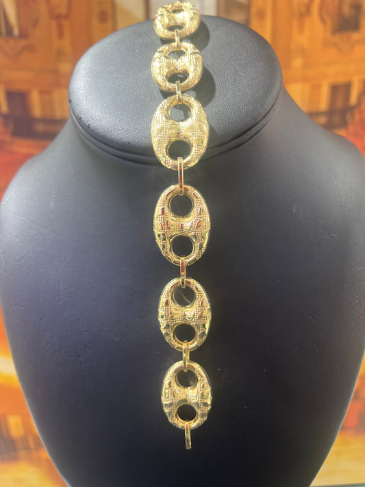 14KT Gold Bracelet -19mm Nugget Gucci Design