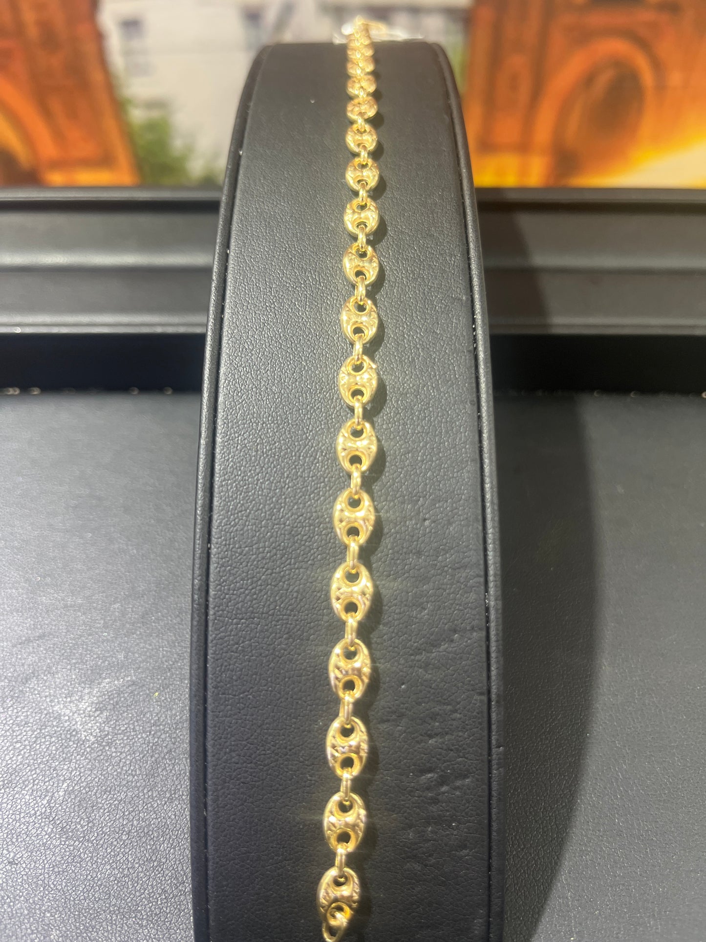 14KT Gold Bracelet - 5mm Gucci Design Diamond-Cut