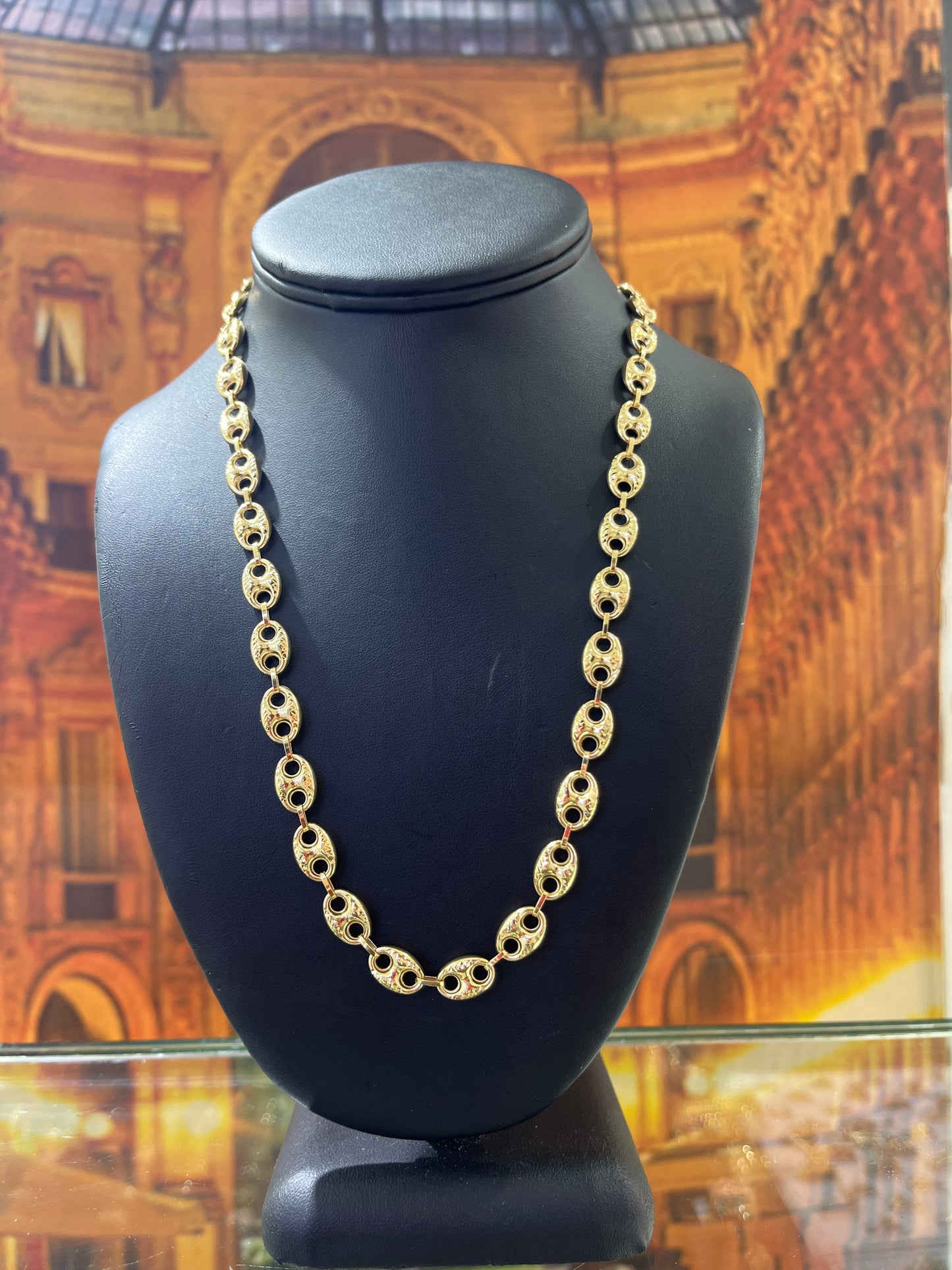 14KT Gold Chain - 8mm Gucci Design Diamond-Cut