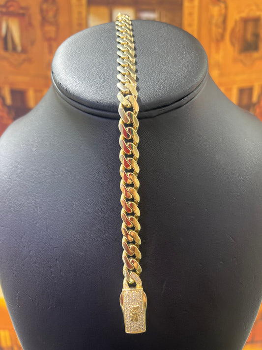 14KT Gold Bracelet - 9mm Cuban Design