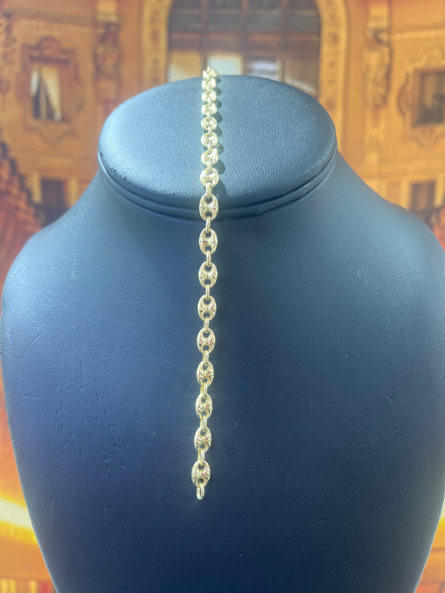 14KT Gold Bracelet - 5mm Gucci Design Diamond-Cut