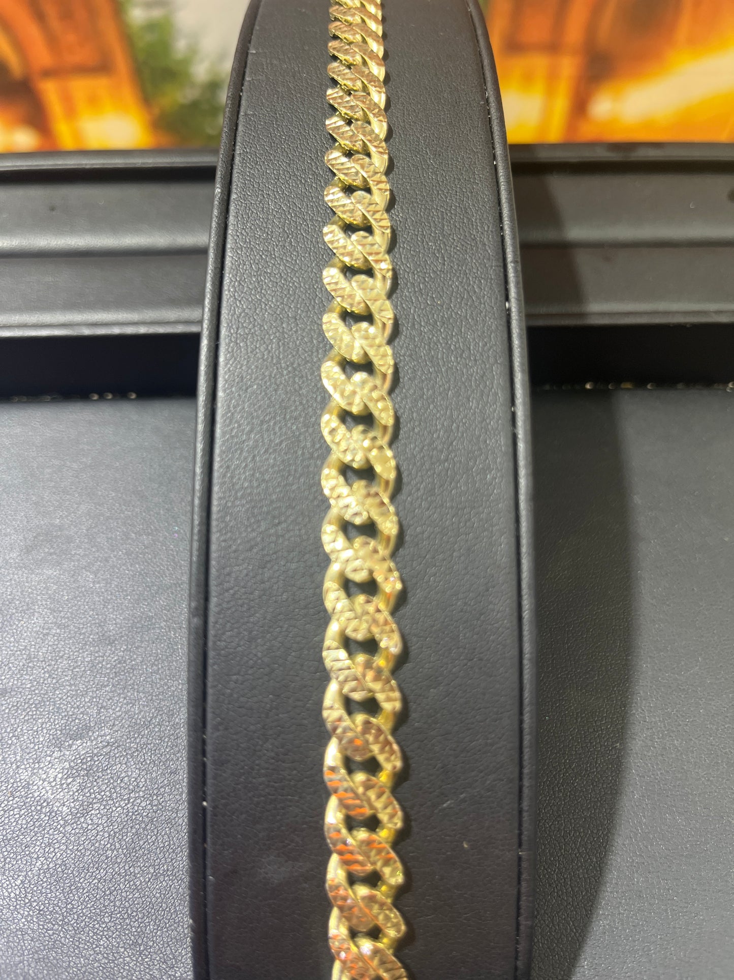 14KT Gold Bracelet - 8mm Cuban Design Diamond-Cut
