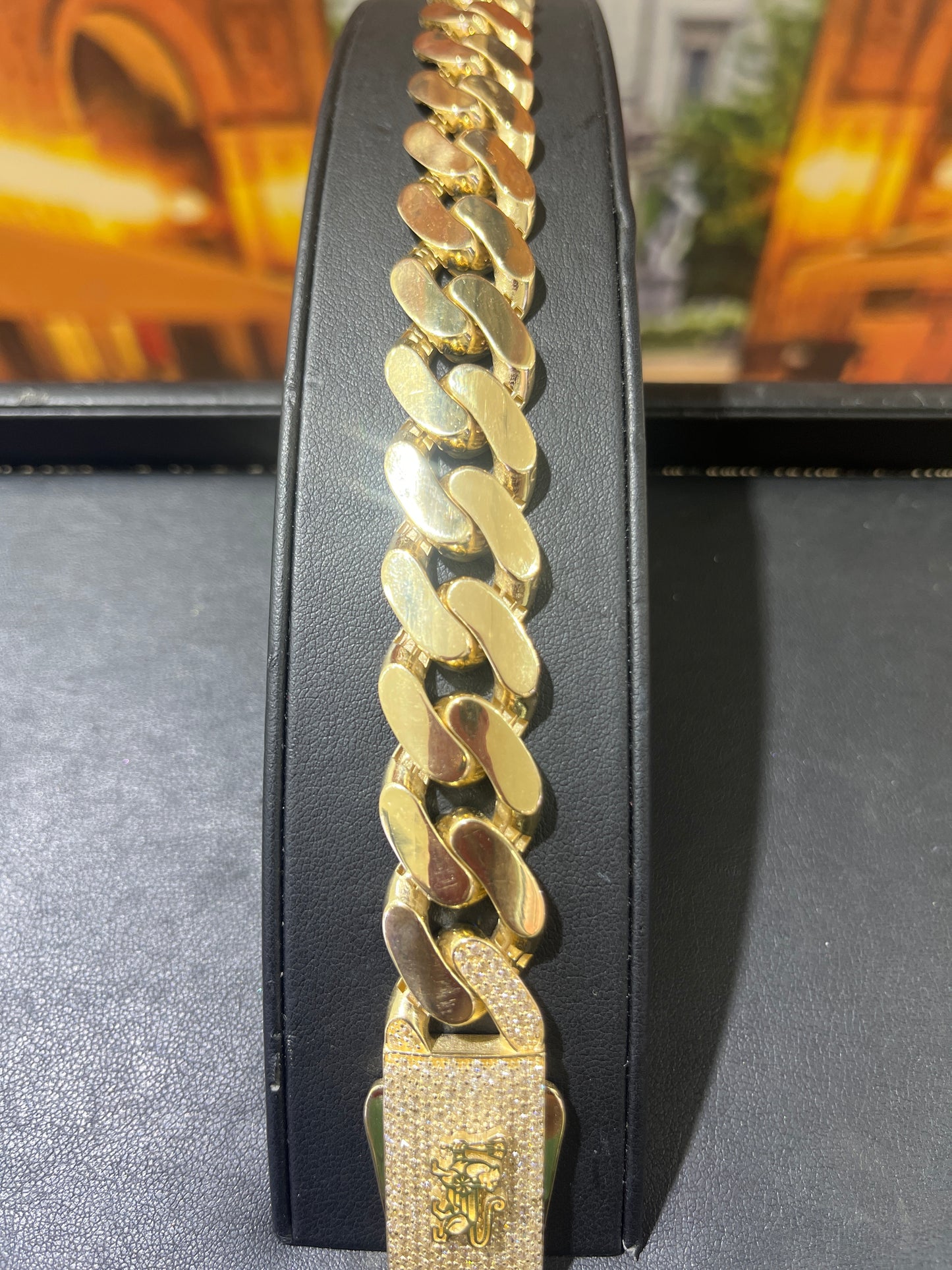 14KT Gold Bracelet - 17mm Cuban Design
