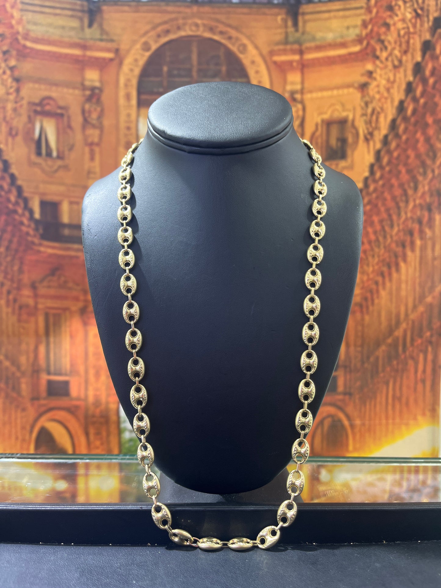 14KT Gold Chain - 8mm Gucci Design Diamond-Cut