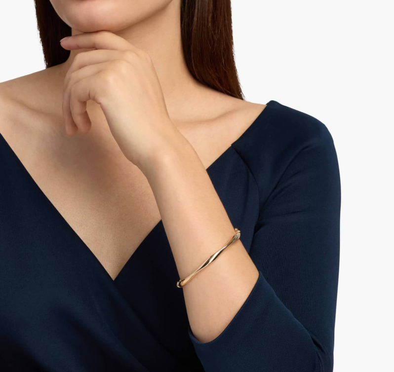14KT Gold Bangle Bracelet